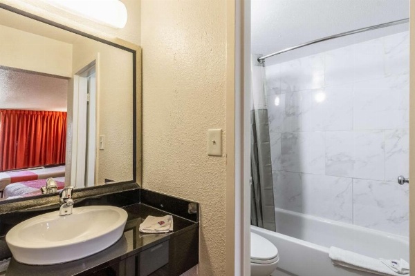 Motel 6-Little Rock, AR - West image 19
