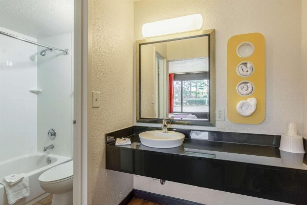 Motel 6-Little Rock, AR - West image 21
