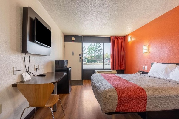 Motel 6-Little Rock, AR - West image 5