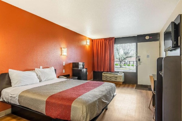 Motel 6-Little Rock, AR - West image 8